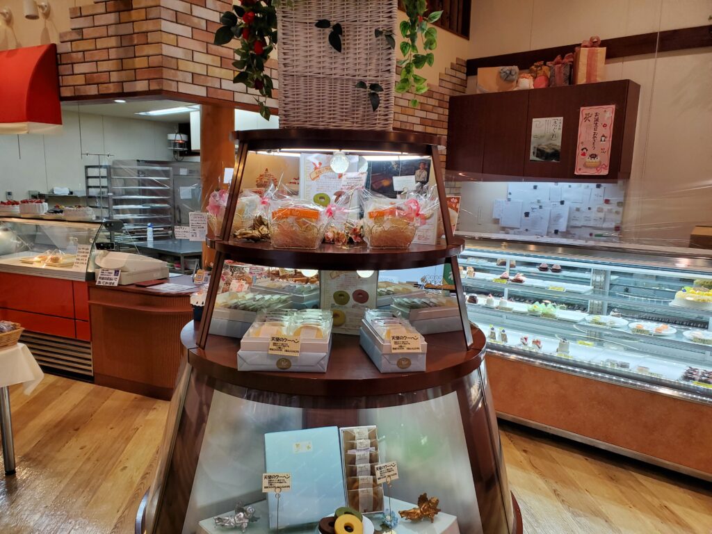 冨永松栄堂パティスリー店内4